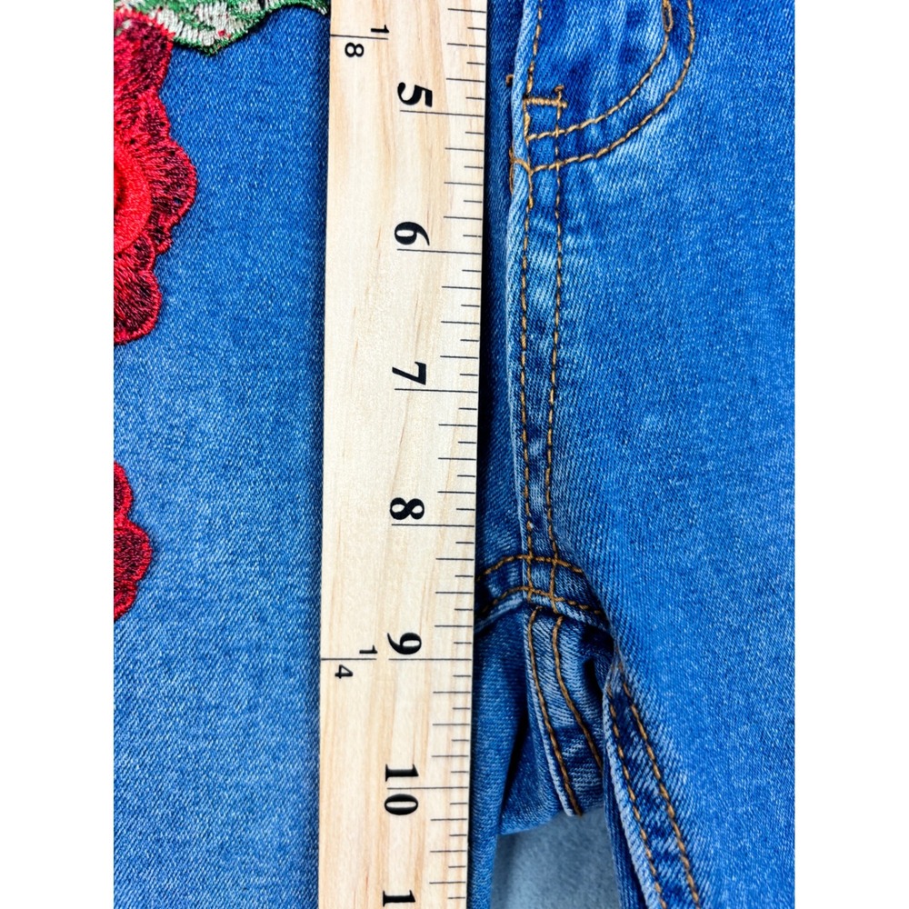 Venus Floral Embroidered Rose Skinny Jeans Medium Wash Raw Hem Size 4 - Picture 9 of 13